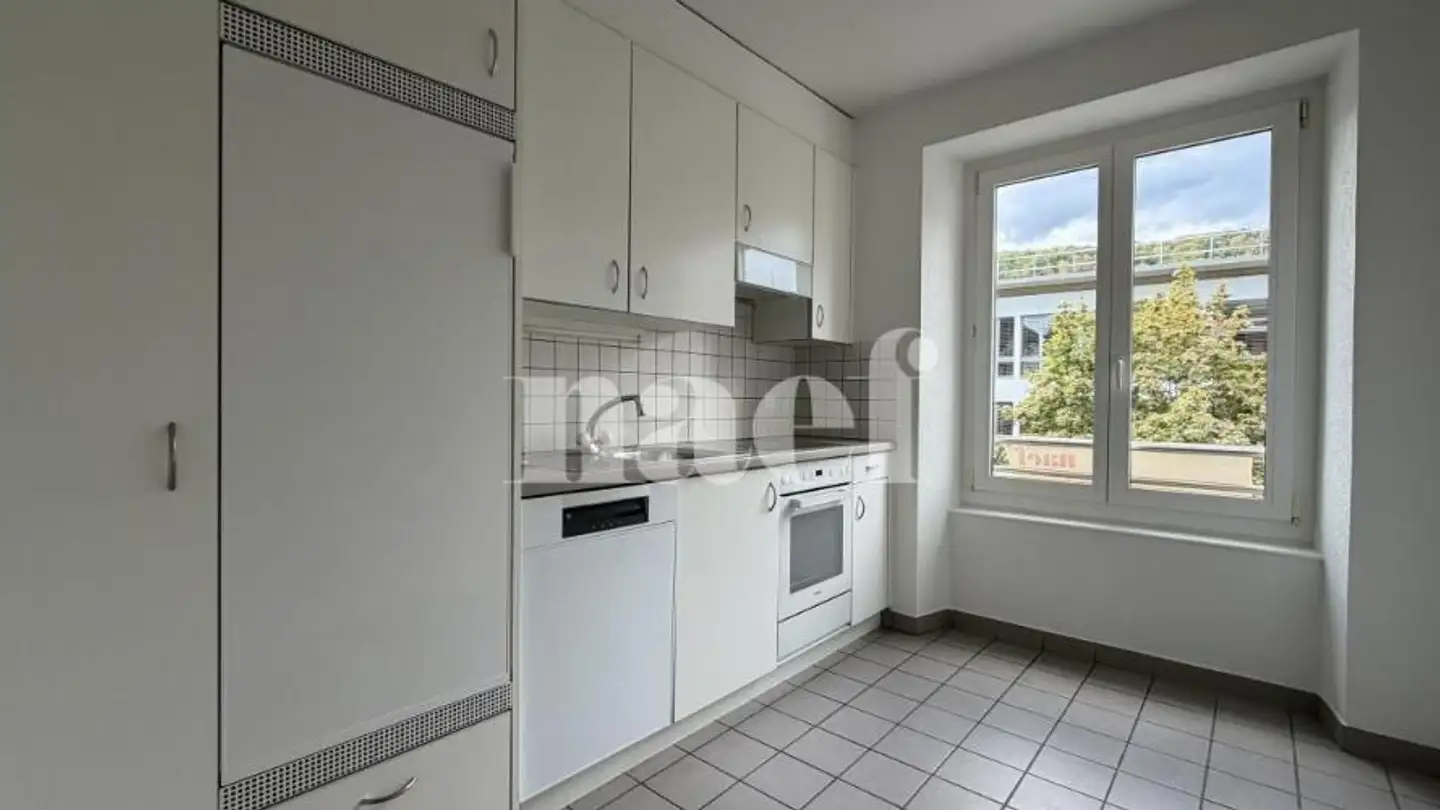 Appartement à louer - Rue des Placeules 3, 2034 Peseux - Photo 2