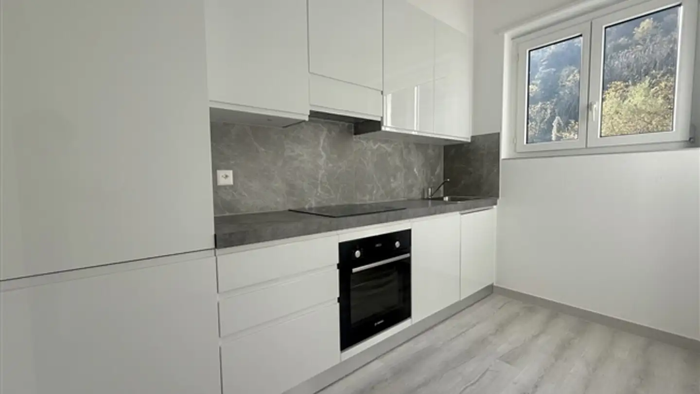 Appartement à louer - Via Luigi Favre 9, 6830 Chiasso