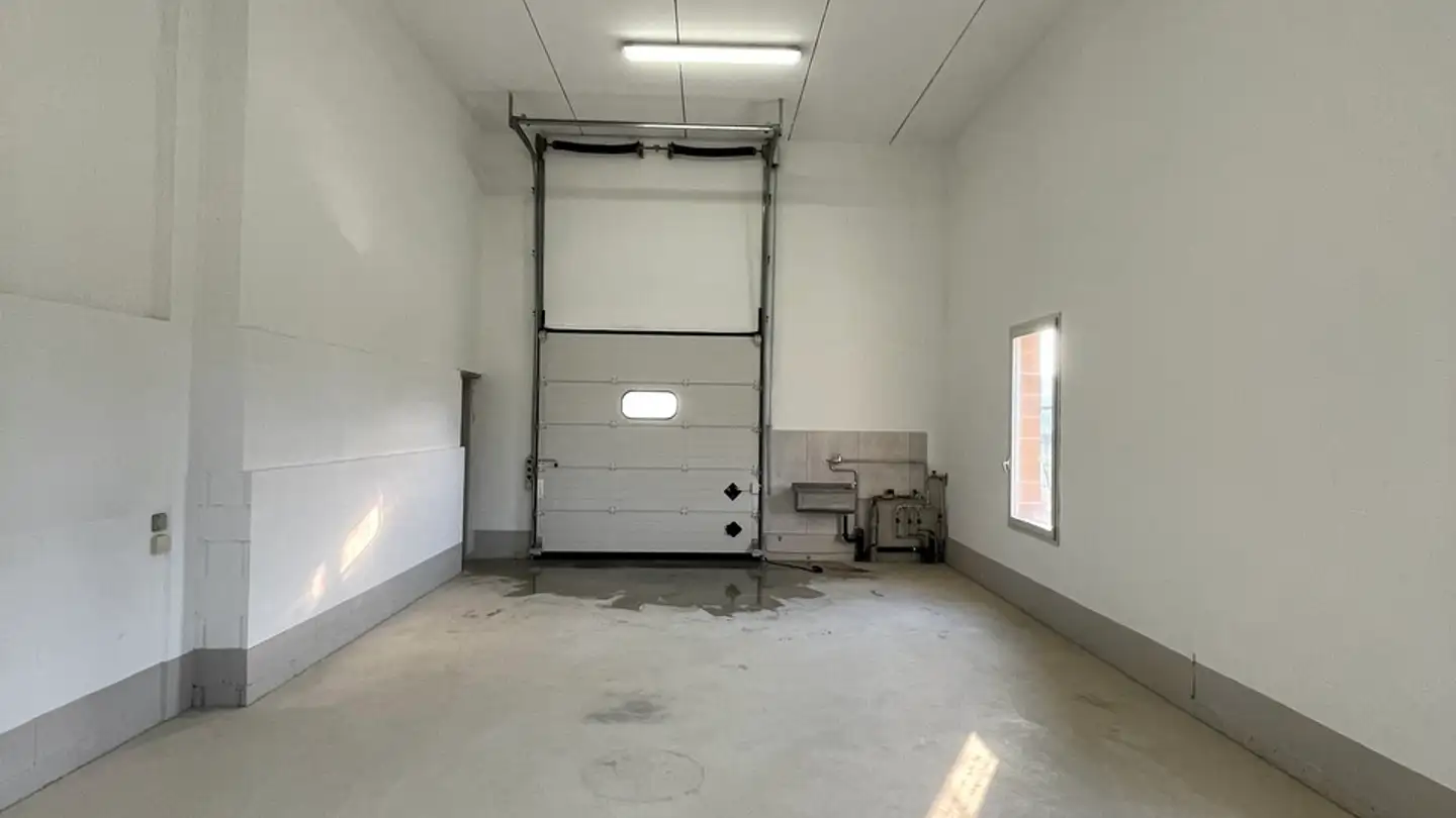Storage space for rent - 6852 Genestrerio - Photo 2