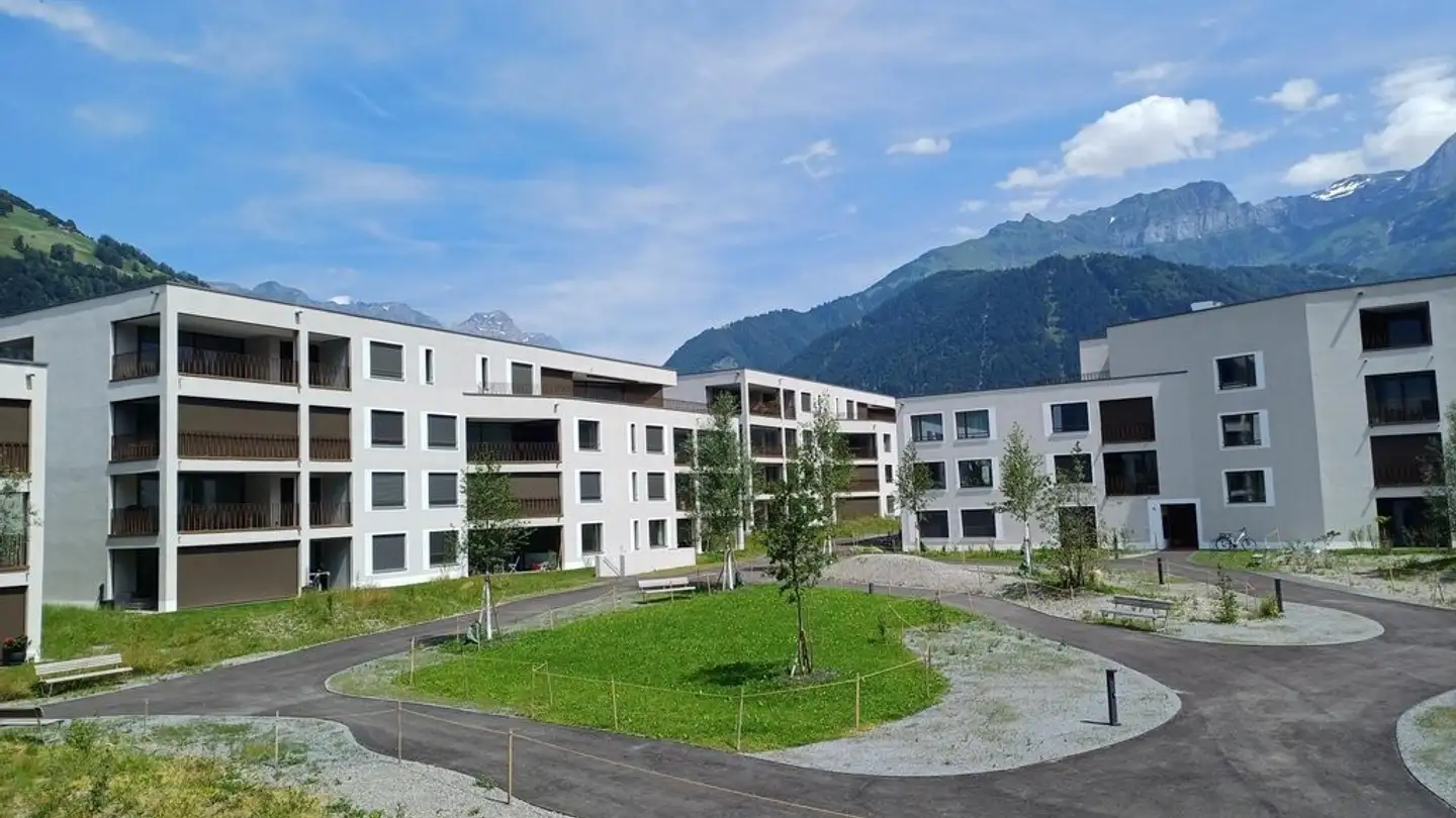 Überdachter Motorradparkplatz mieten - In Der Matte, 6460 Altdorf UR