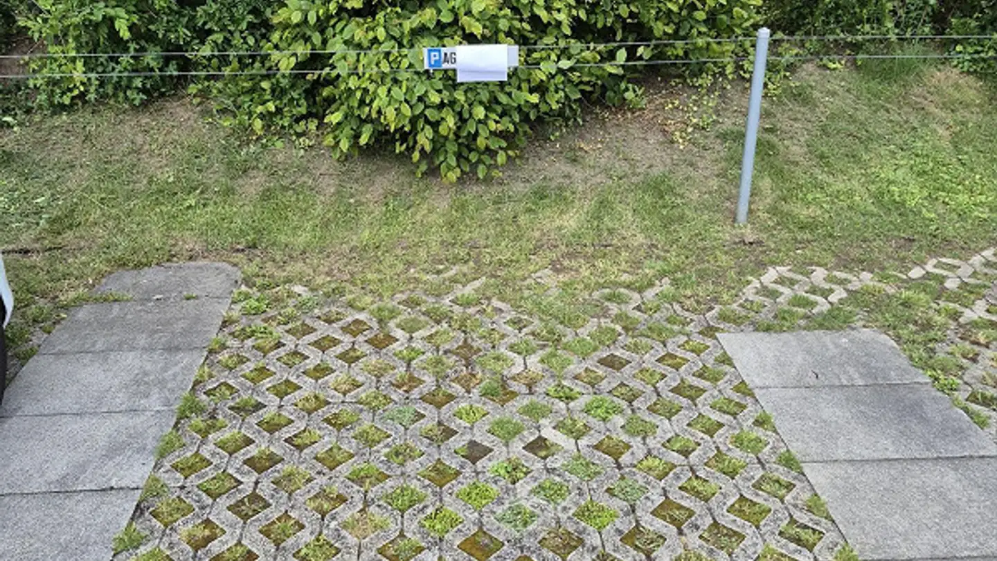 Outdoor parking space for rent - Obristweg, 4665 Oftringen