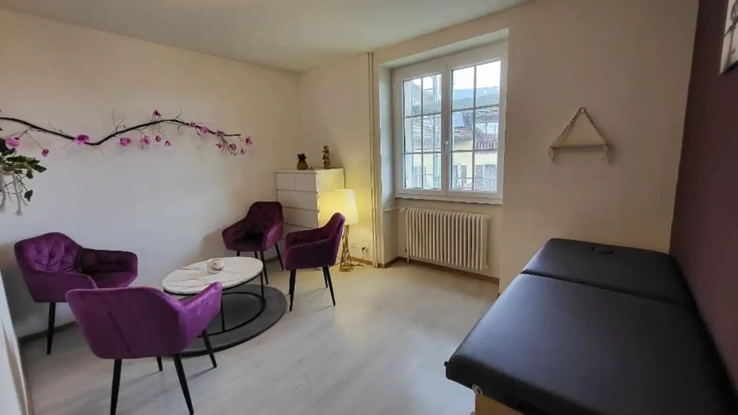 Commercial à louer - Grand-Rue 3, 1262 Eysins