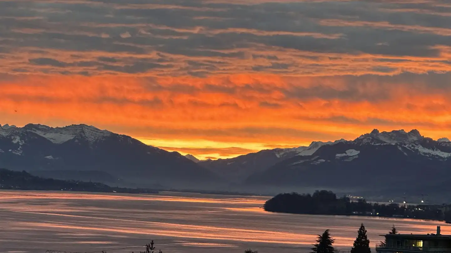 Penthouse for rent - Tannenbachstrasse 22, 8942 Oberrieden