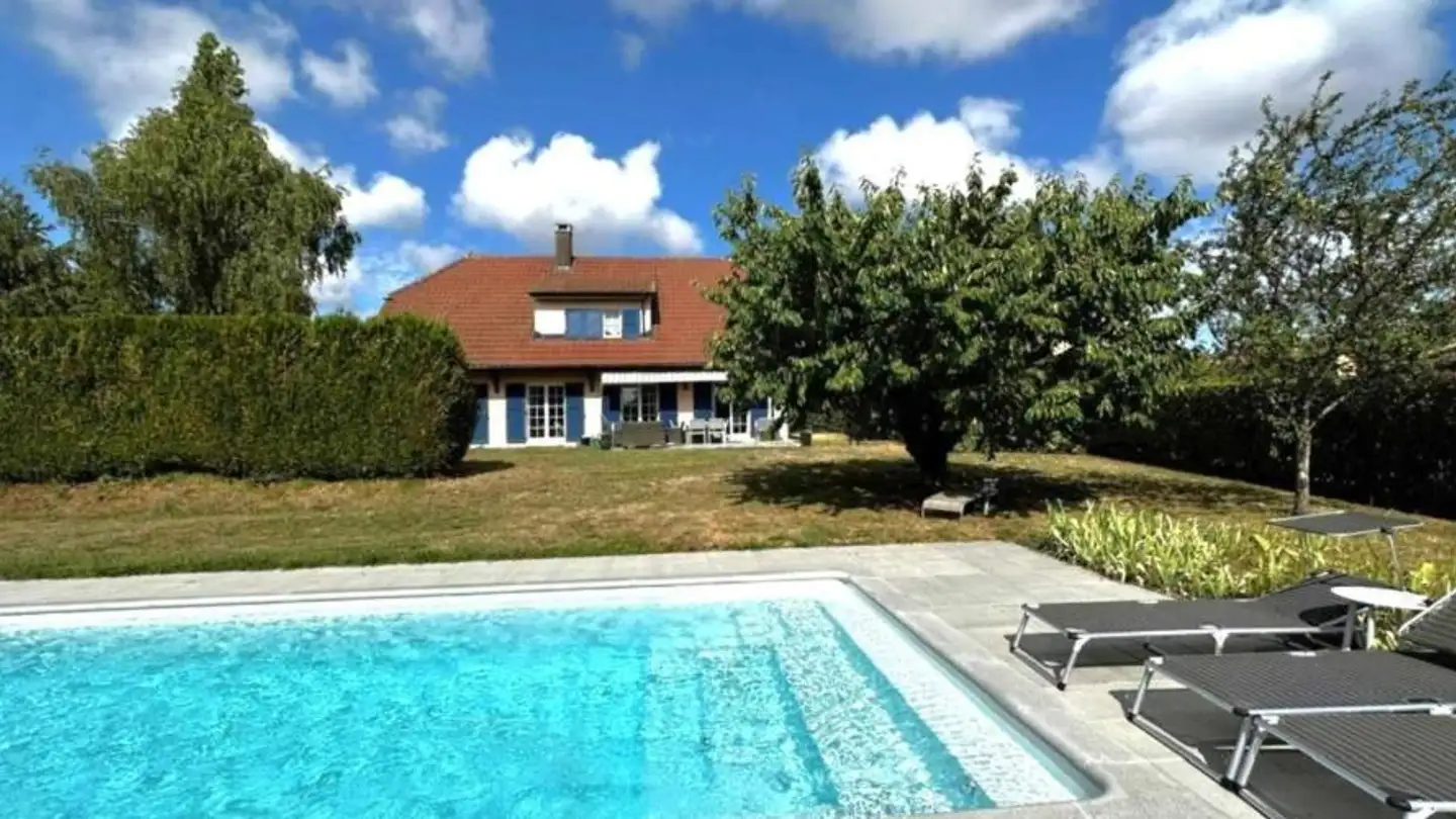 Villa for sale - 1135 Denens
