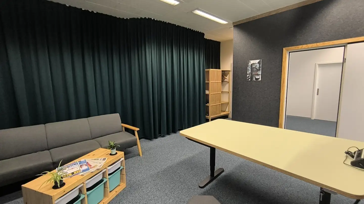 Bürofläche mieten - Joweid Zentrum 1, 8630 Rüti ZH - Foto 3