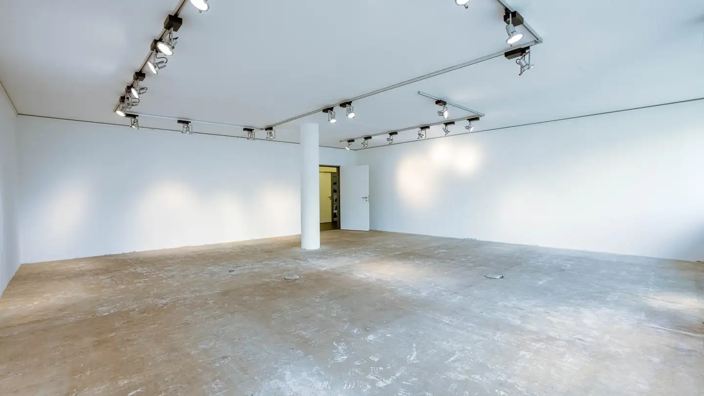 Office space for rent - Pfadackerstrasse 7, 8957 Spreitenbach - Photo 2