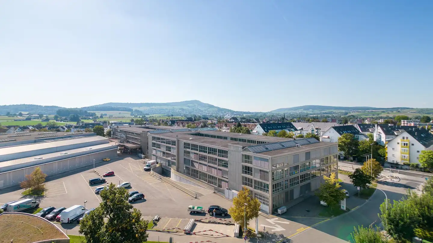 Espace de stockage à louer - Mandachstrasse 54, 8155 Niederhasli