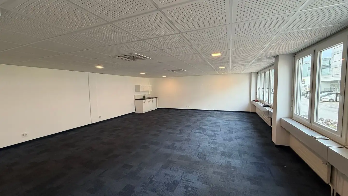 Commercial for rent - Brandbachstrasse 7, 8305 Dietlikon - Photo 2