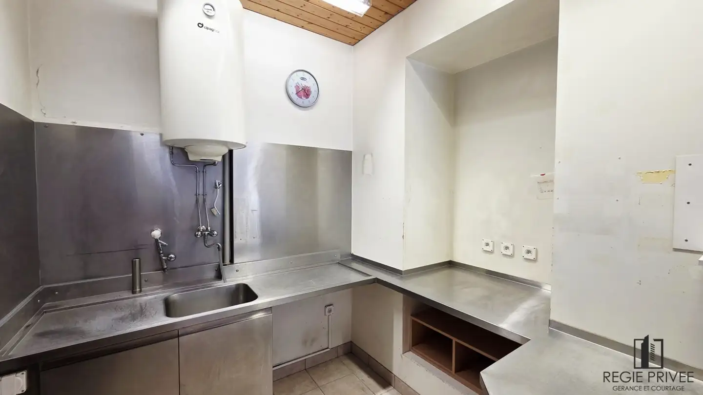 Geschäft mieten - Rue Du Pont 4, 2400 Le Locle - Foto 4