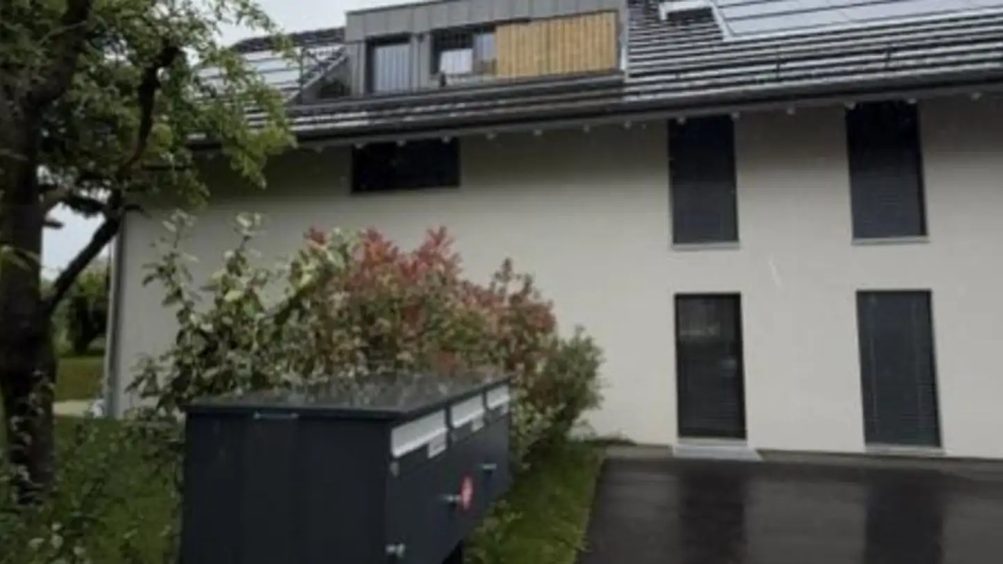 Attic flat for rent - Avenue des Eules 21, 1260 Nyon - Photo 2