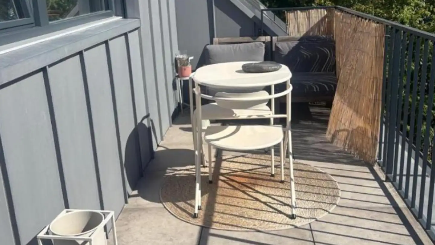Attic flat for rent - Avenue des Eules 21, 1260 Nyon - Photo 4