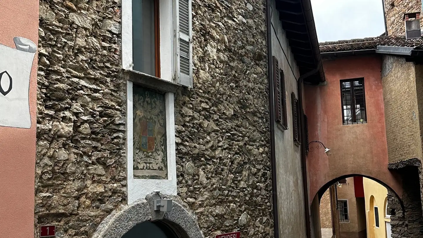 Single house for sale - 6992 Vernate