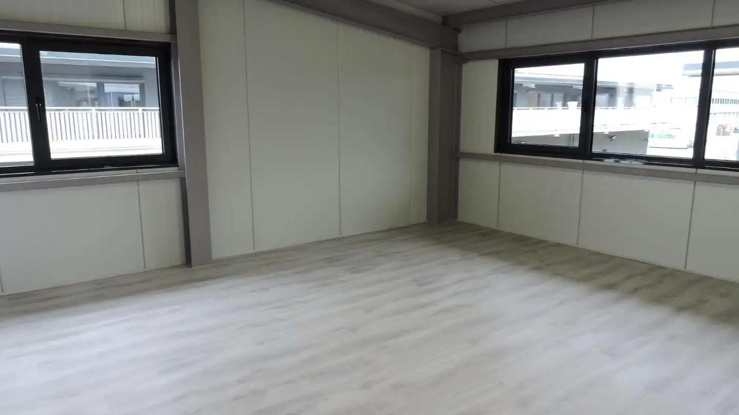 Shop for rent - 1897 Bouveret - Photo 2