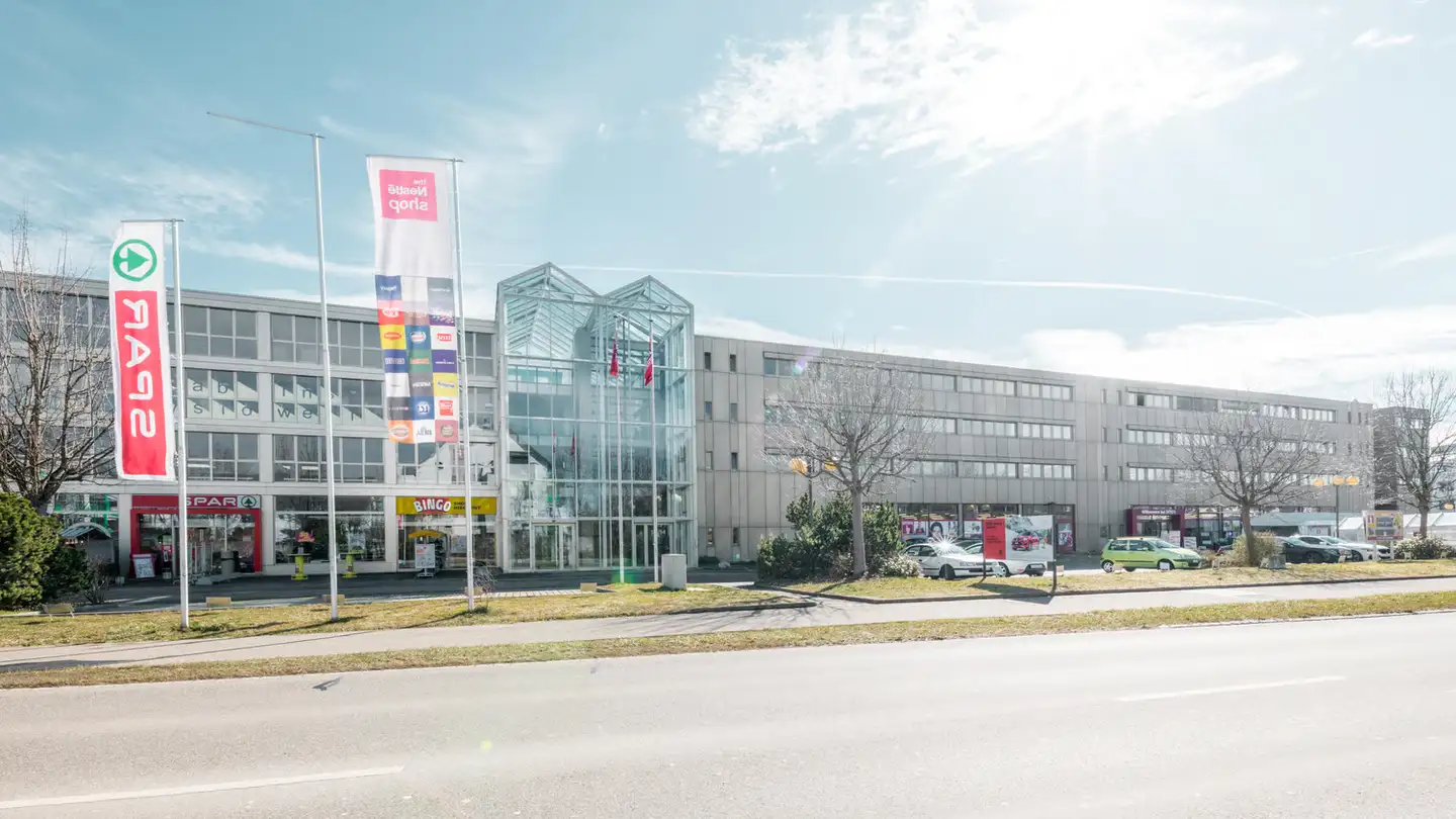 Bureau à louer - Mandachstrasse 50, 8155 Niederhasli