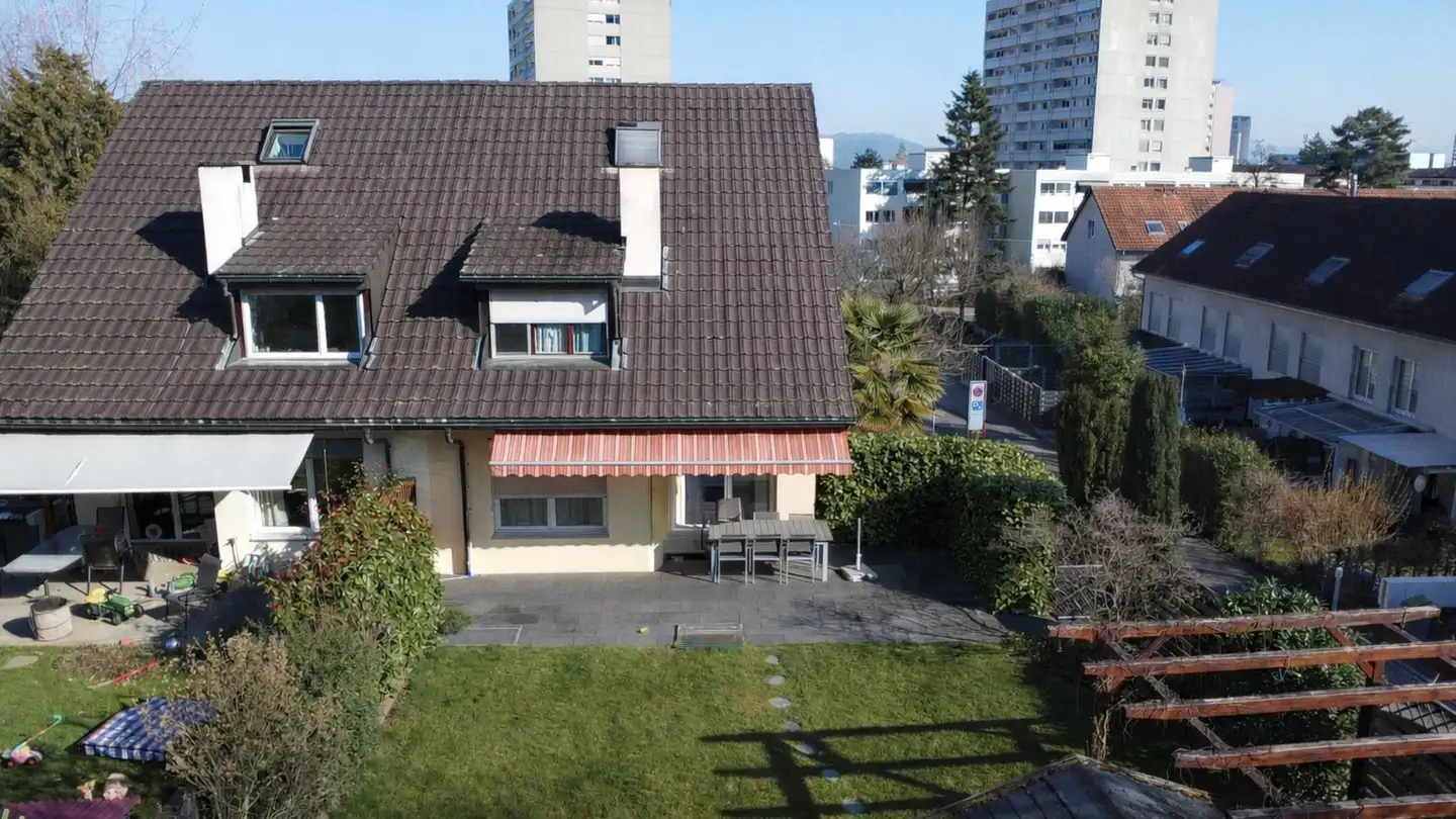 Semi-detached house for sale - Unterer Rütschetenweg 67, 4133 Pratteln - Photo 2