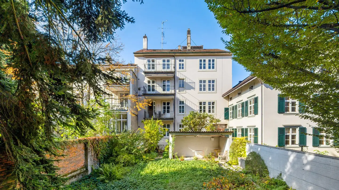 Residential building for sale - 4052 Basel