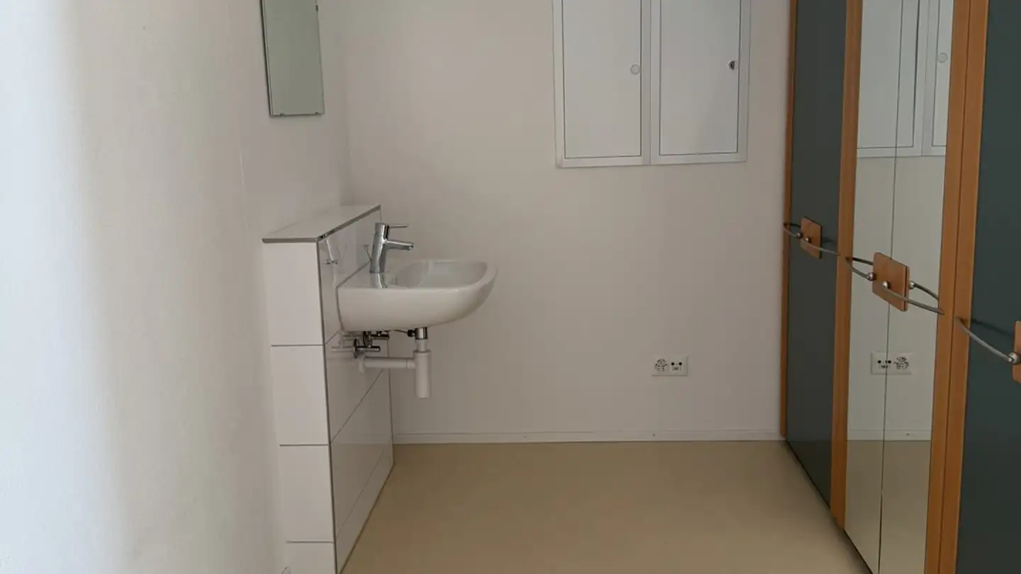 Gewerbe mieten - Hellbühlerstrasse 38, 6017 Ruswil - Foto 2