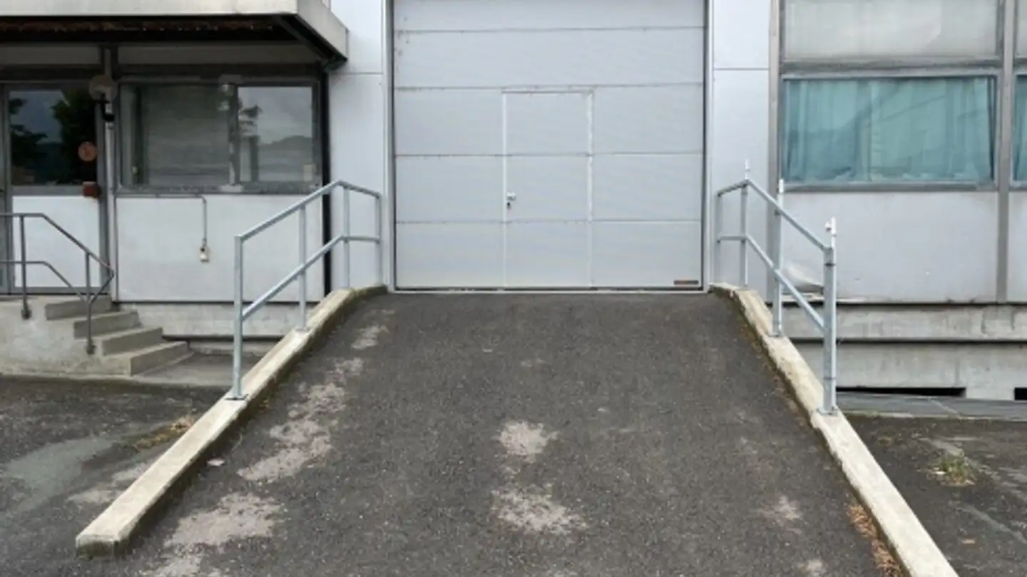 Commerciale in affitto - Industriestrasse 21, 5314 Kleindöttingen - Photo 2