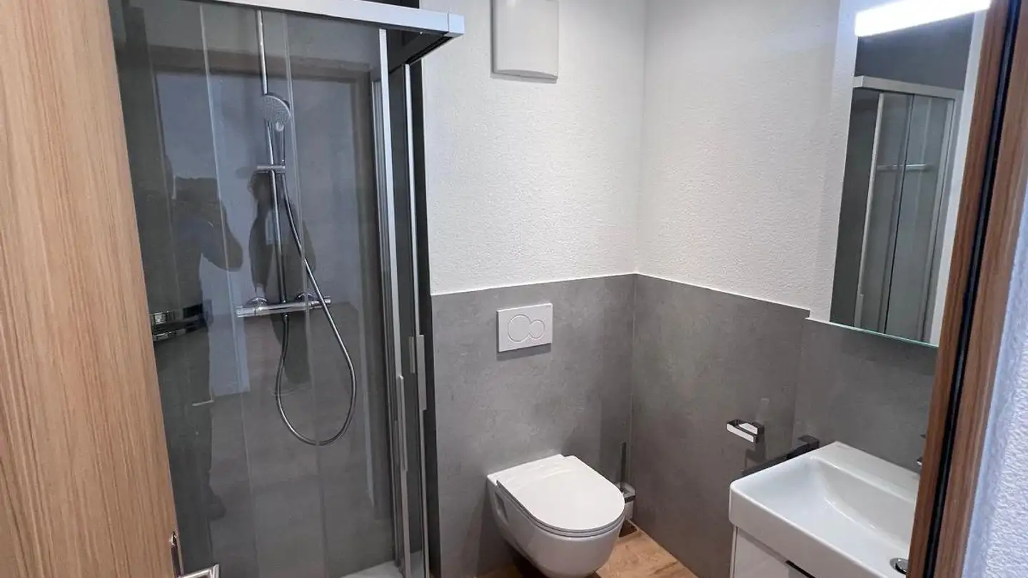 Apartment for rent - Bahnhofstrasse 2, 3942 Raron - Photo 2