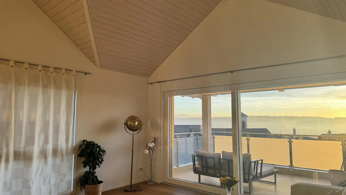Attique à louer - Dorfstrasse 10, 6289 Hämikon