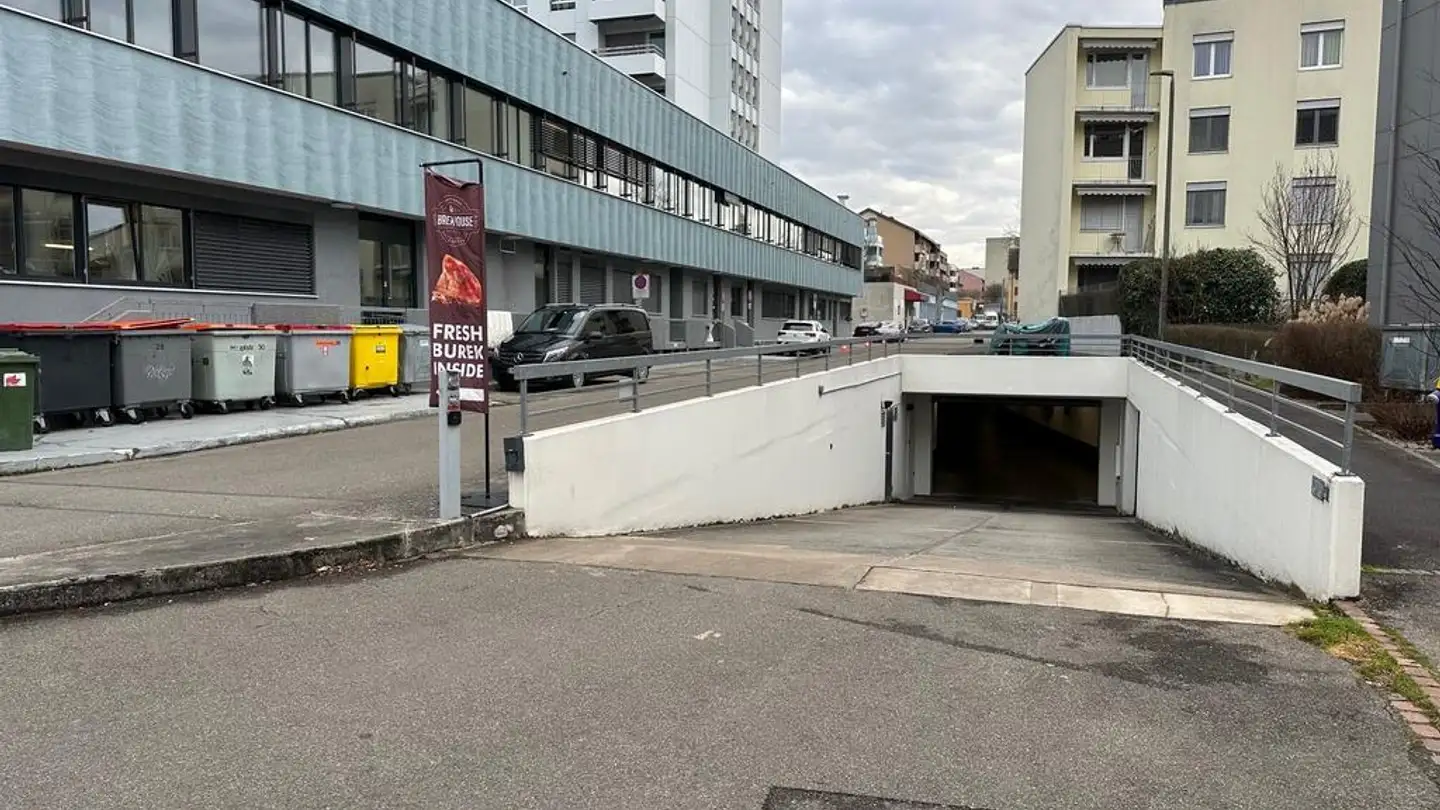 Underground parking space for rent - Hauptstrasse, 4127 Birsfelden - Photo 4
