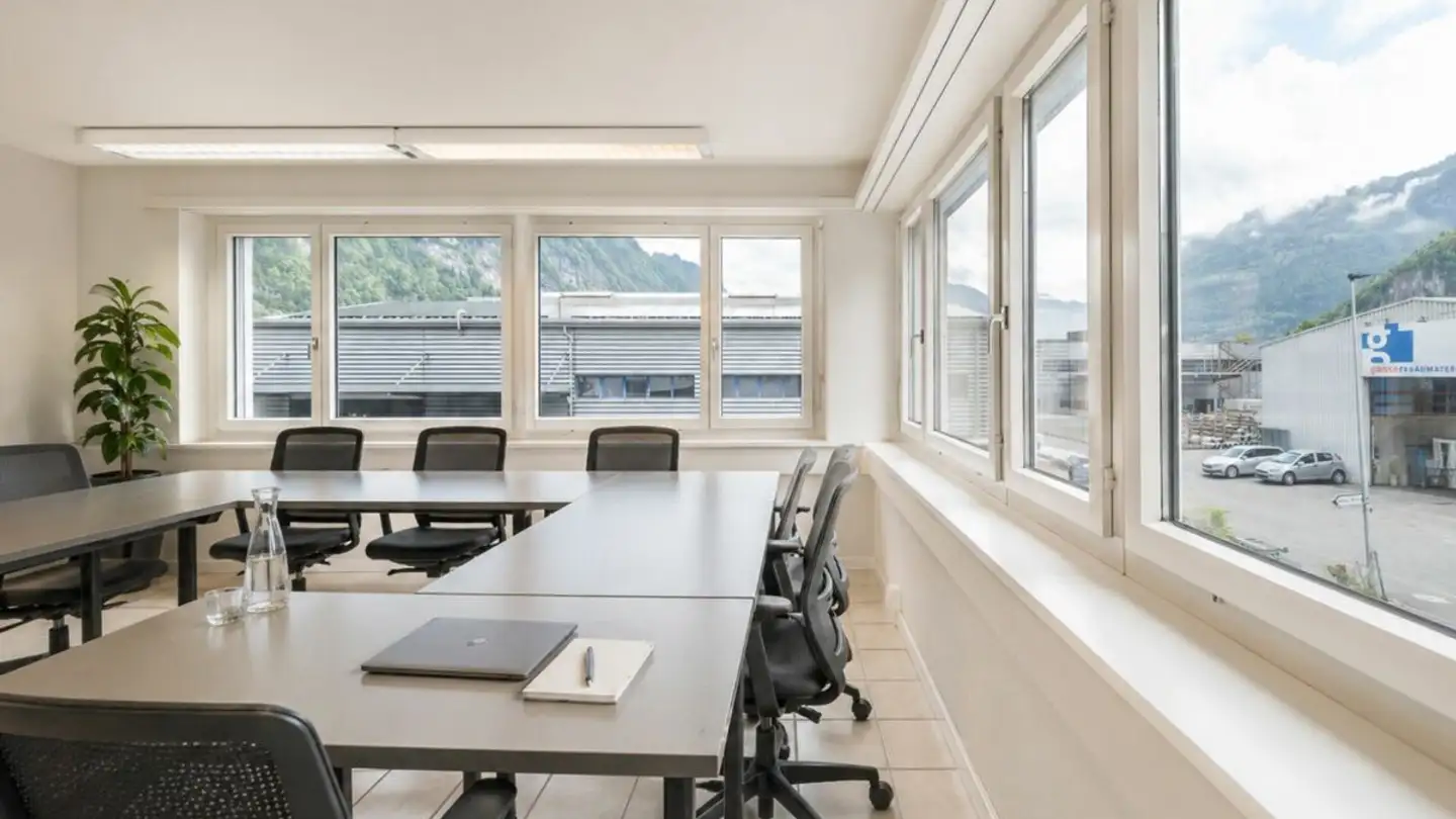 Office space for rent - Zaunweg 9, 8754 Netstal