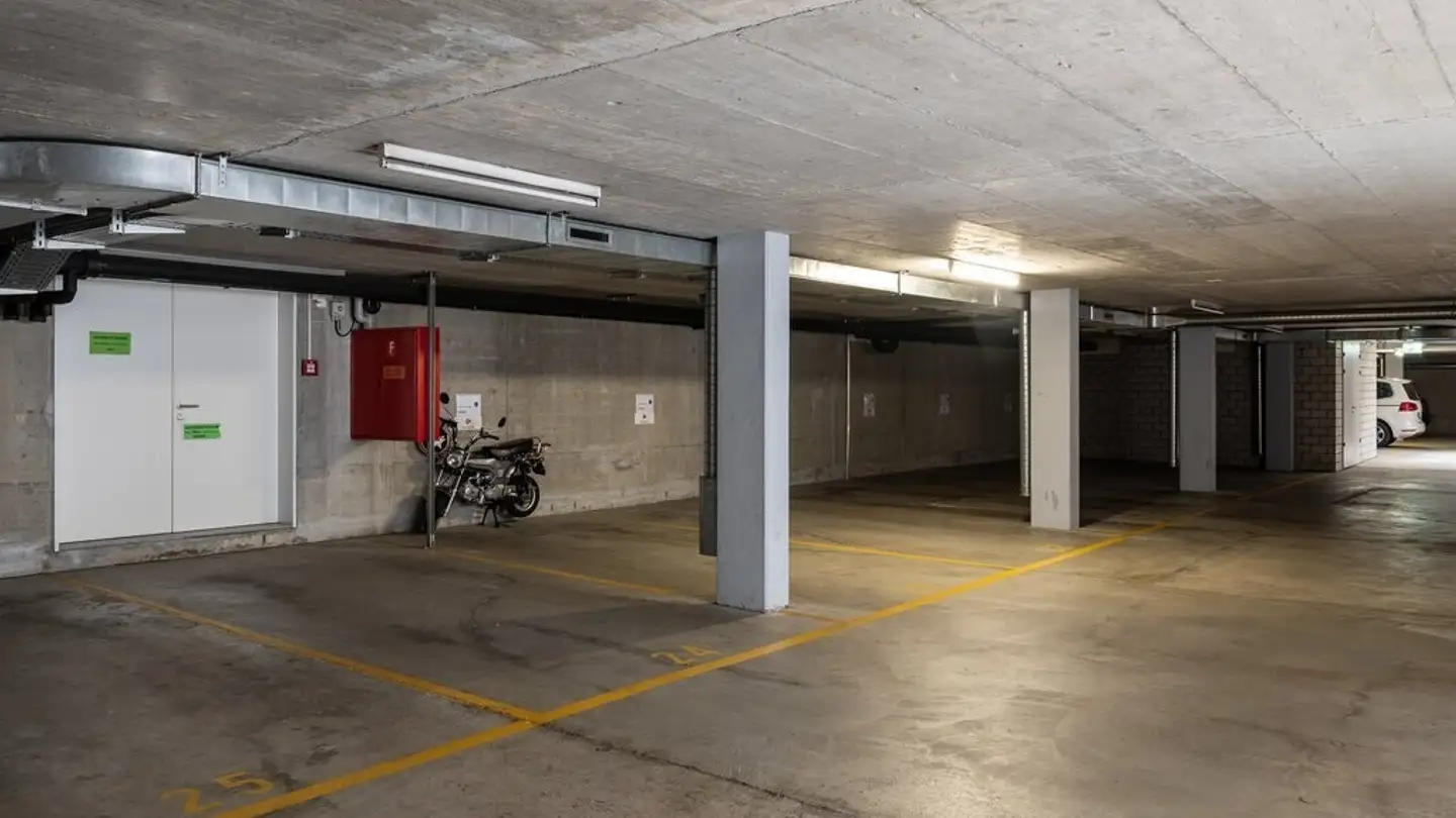 Tiefgaragenstellplatz mieten - Sternmattstrasse 12a, 6005 Luzern - Foto 4