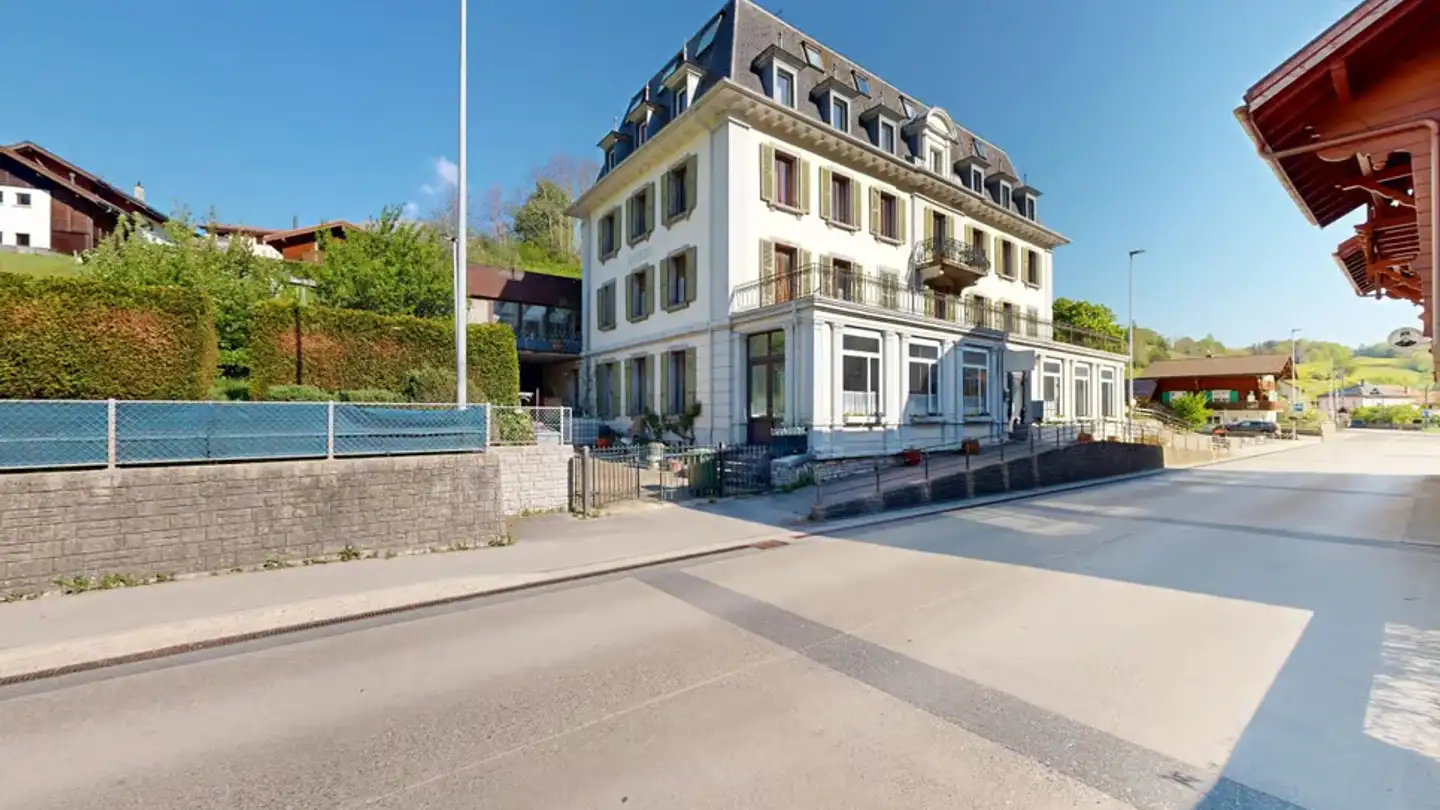Residential building for sale - 1669 Montbovon