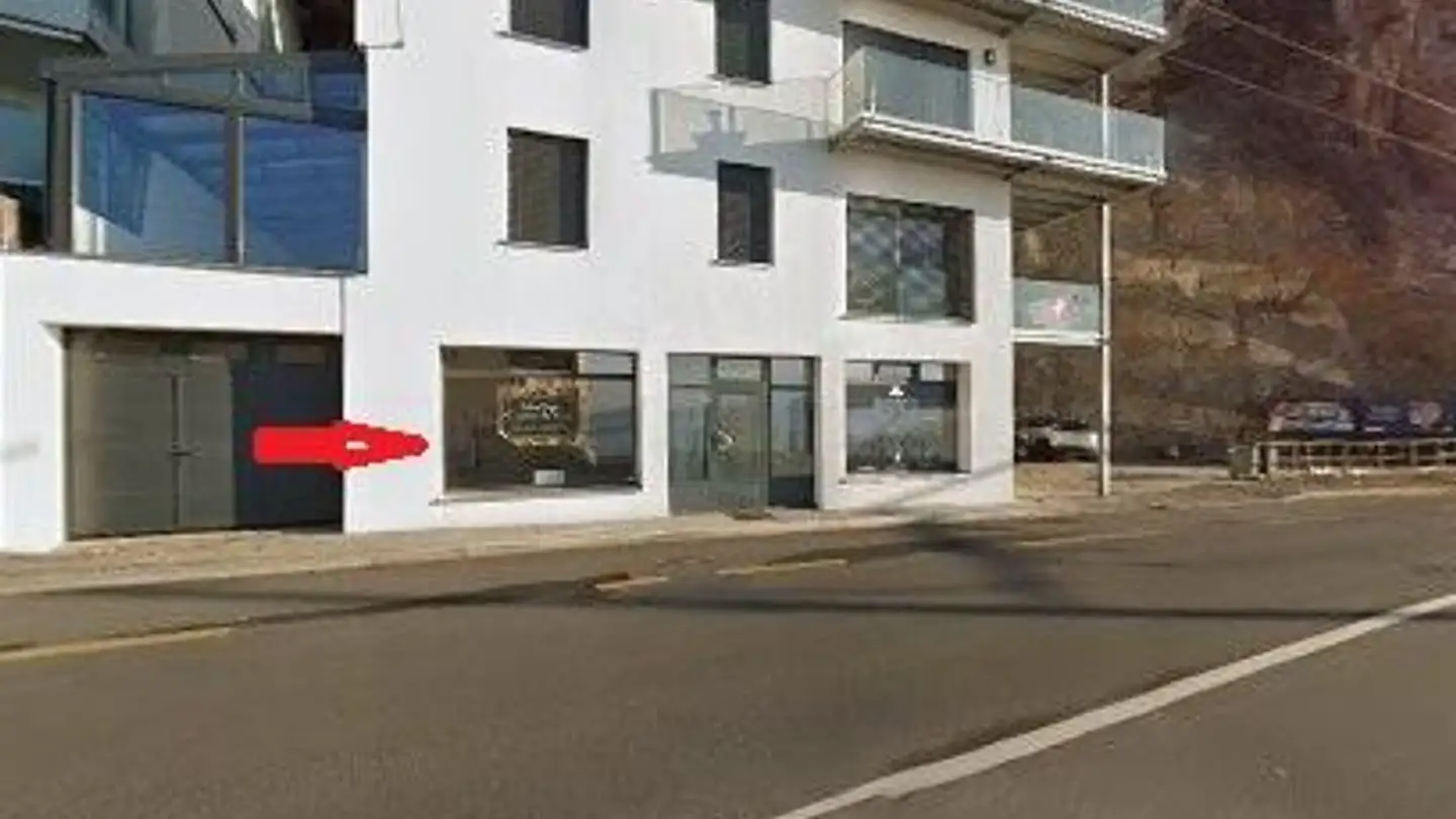 Commercial for rent - Avenue De Chillon 34, 1820 Veytaux