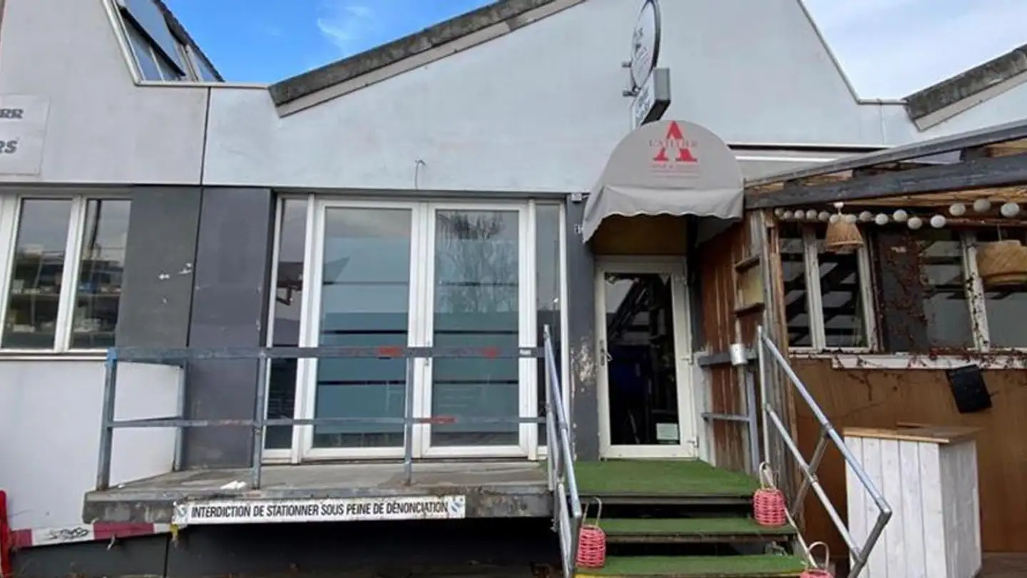 Mixed-use building for rent - Rue Boissonnas 14, 1227 Les Acacias