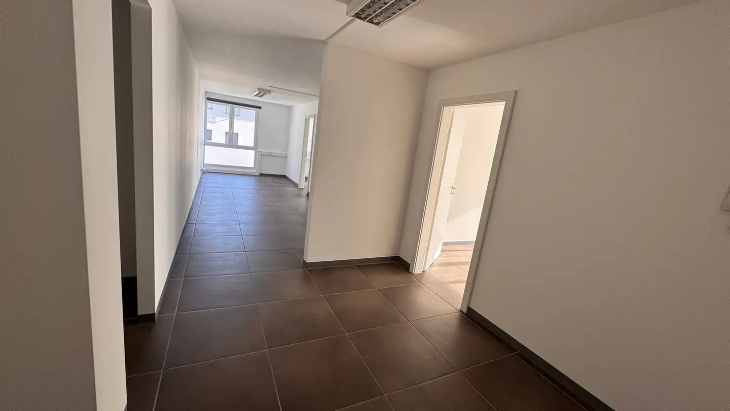 Bürofläche mieten - Via Rainéd 9, 6807 Taverne