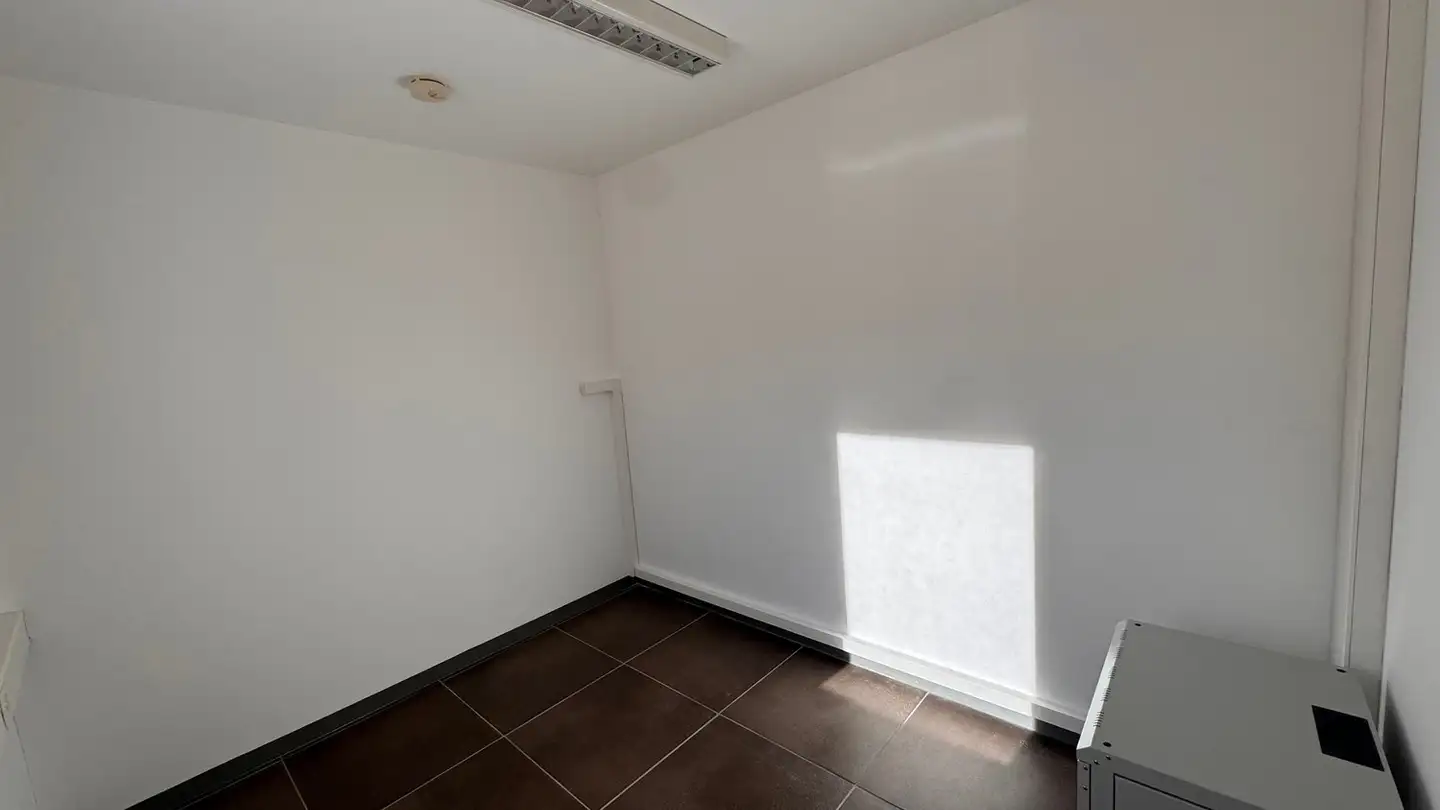 Bürofläche mieten - Via Rainéd 9, 6807 Taverne - Foto 3
