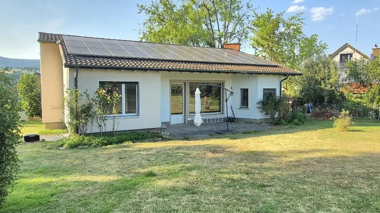 Single house for rent - Breitenbachstrasse 102, 4242 Laufen