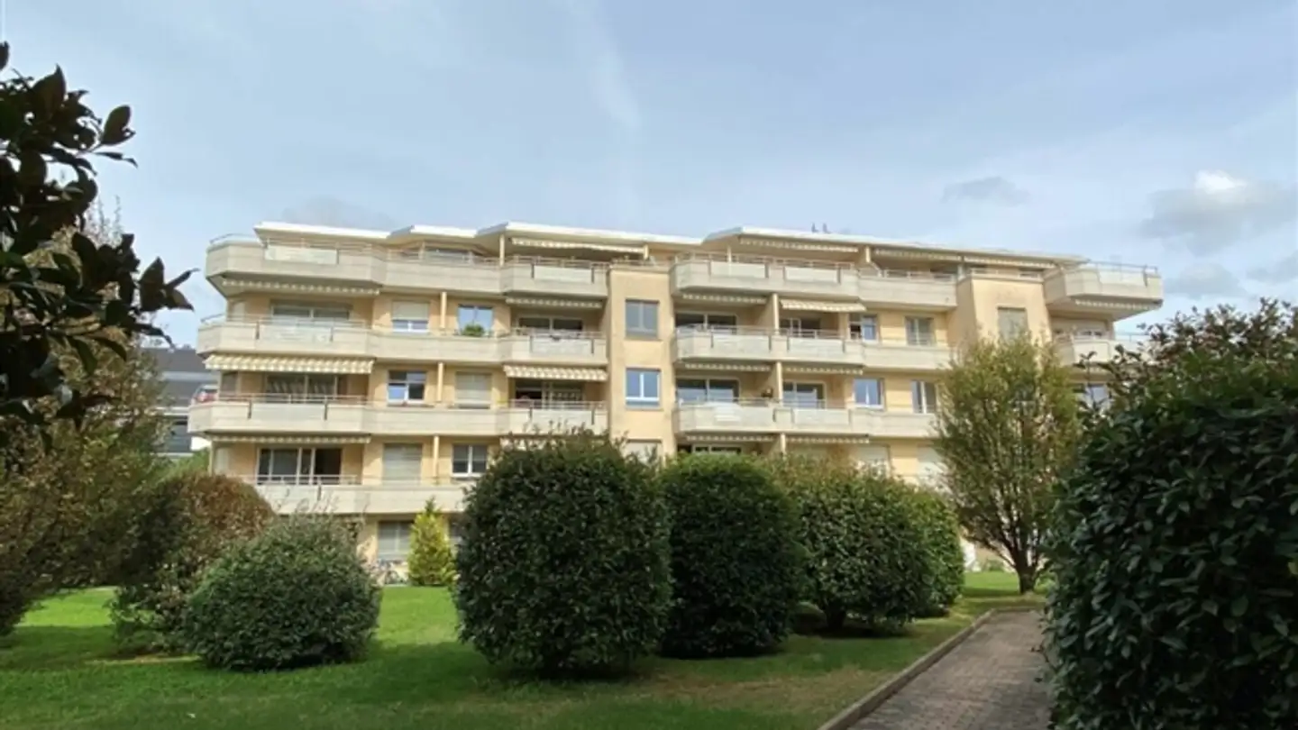 Parkplatz im Freien mieten - Chemin De La Damataire, 1009 Pully