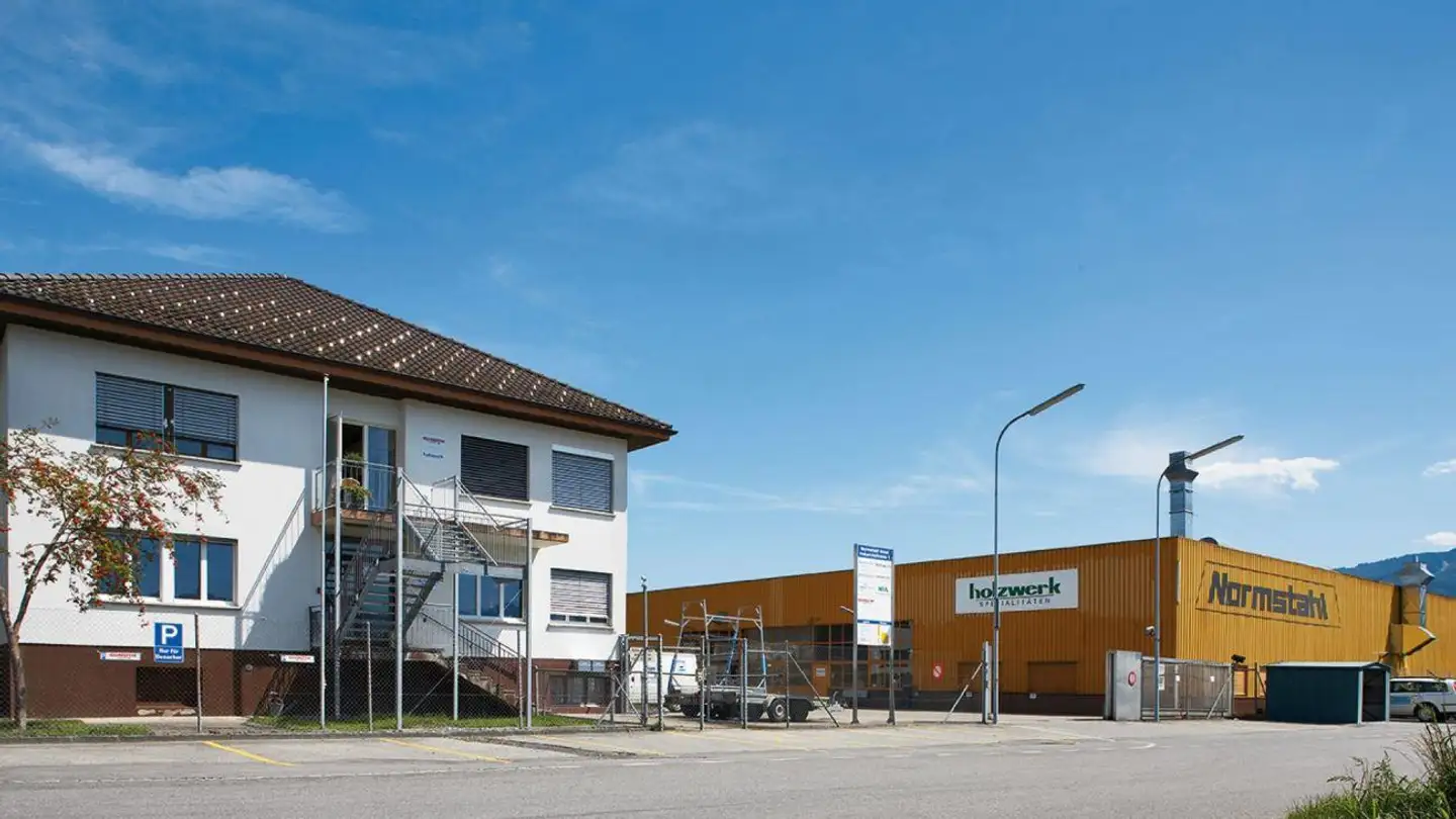 Office space for rent - Gewerbestrasse 12, 9462 Montlingen