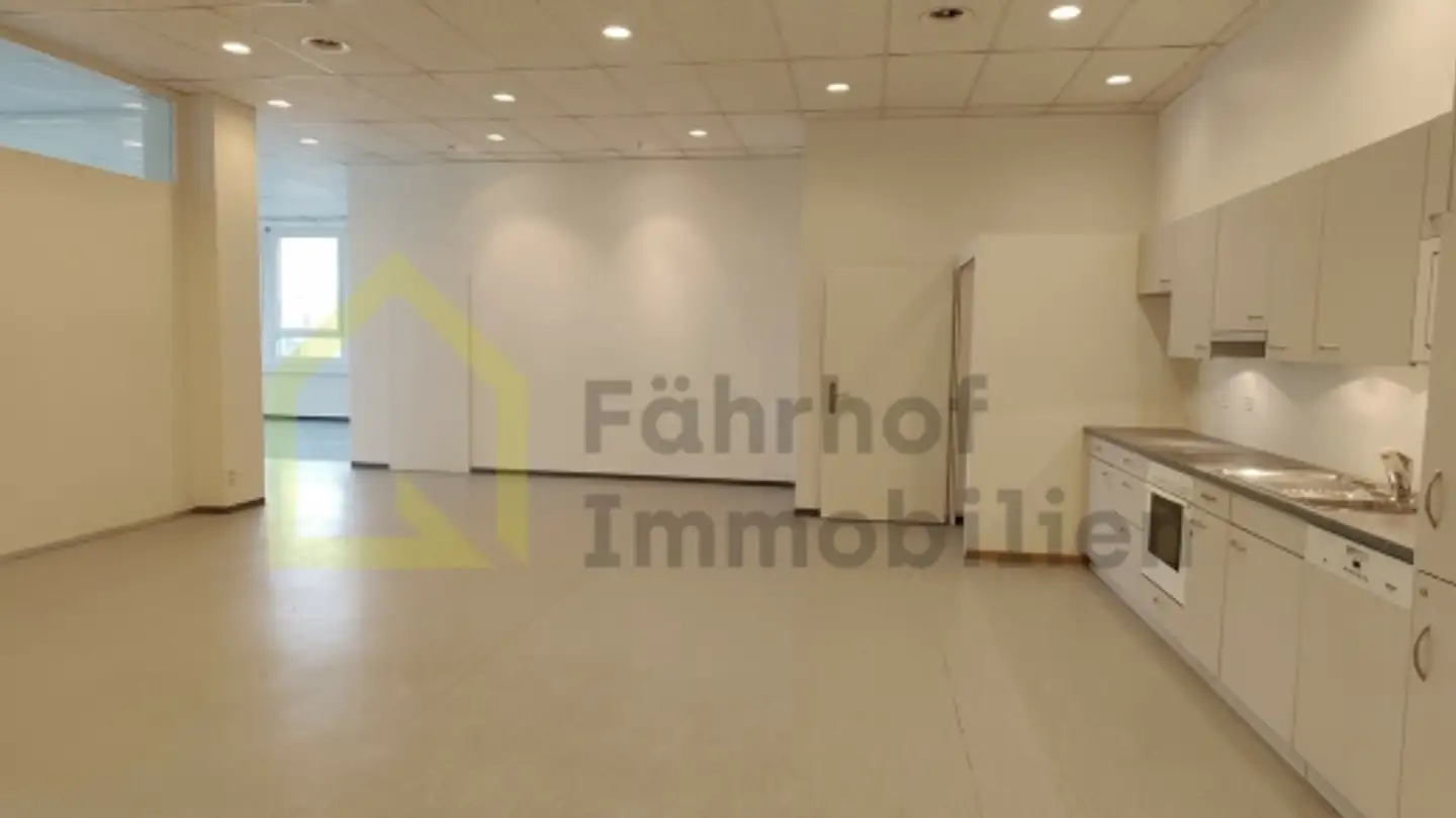 Spazio ufficio in affitto - Muttenzerstrasse 125, 4133 Pratteln