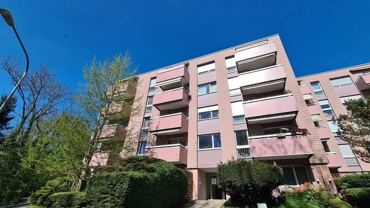 Parcheggio esterno in affitto - Chemin De La Forêt 7, 1018 Lausanne