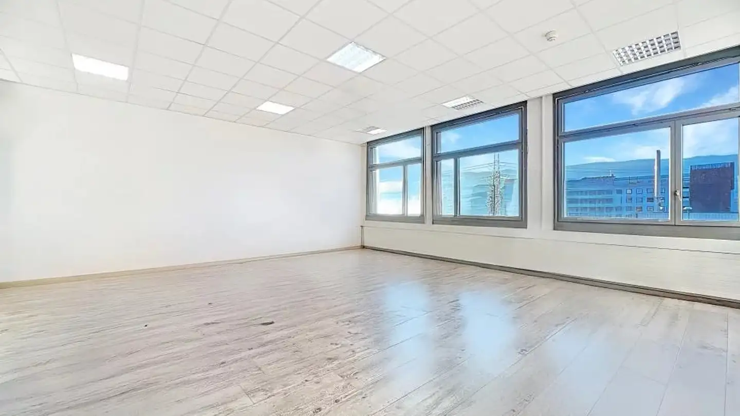 Office space for rent - 1242 Satigny