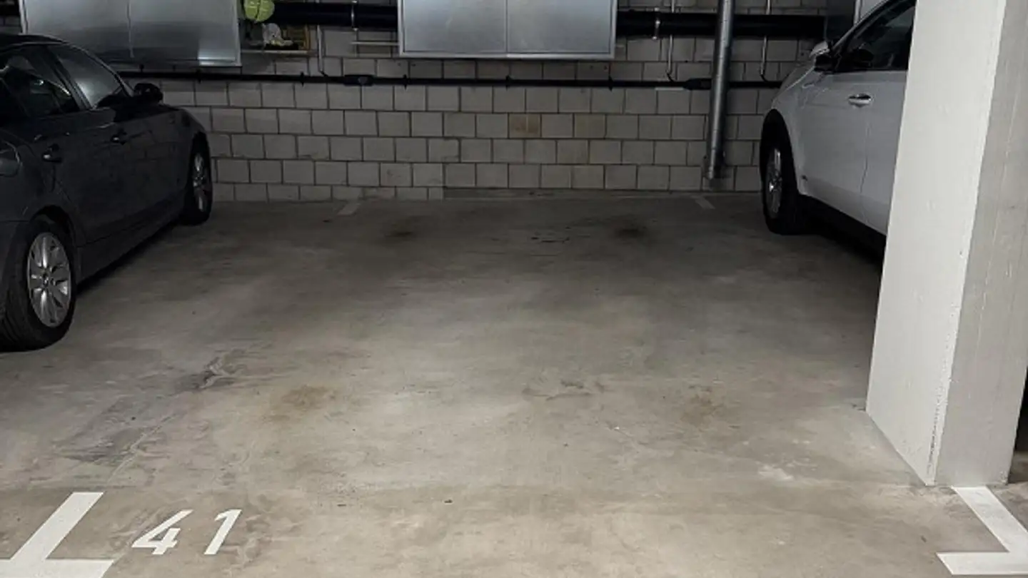 Underground parking space for rent - Vogesenstrasse 23, 4056 Basel