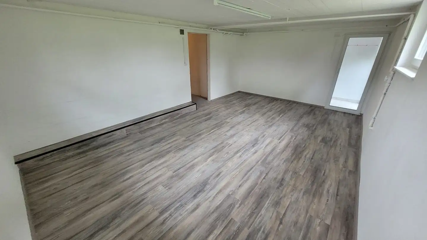 Commercial for rent - Chapfstrasse 6, 8625 Gossau ZH