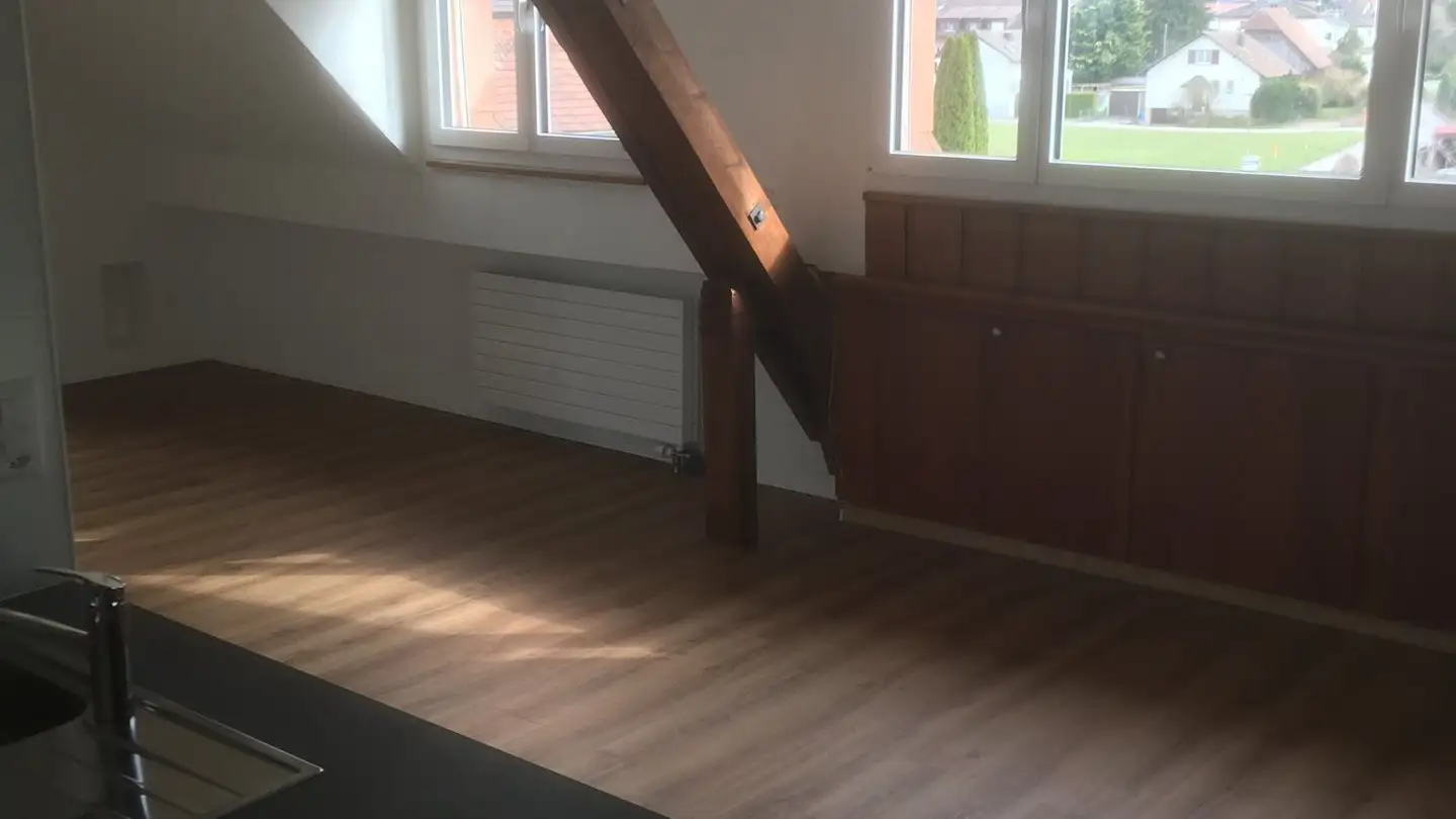 Dachgeschosswohnung mieten - Hardstrasse 21, 4805 Brittnau - Foto 2