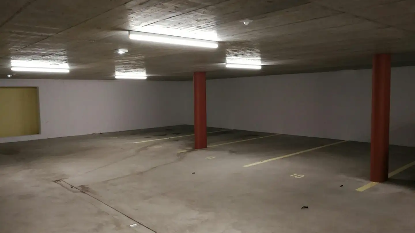 Place de parking souterraine à louer - Industriestrasse 24, 8545 Rickenbach Sulz