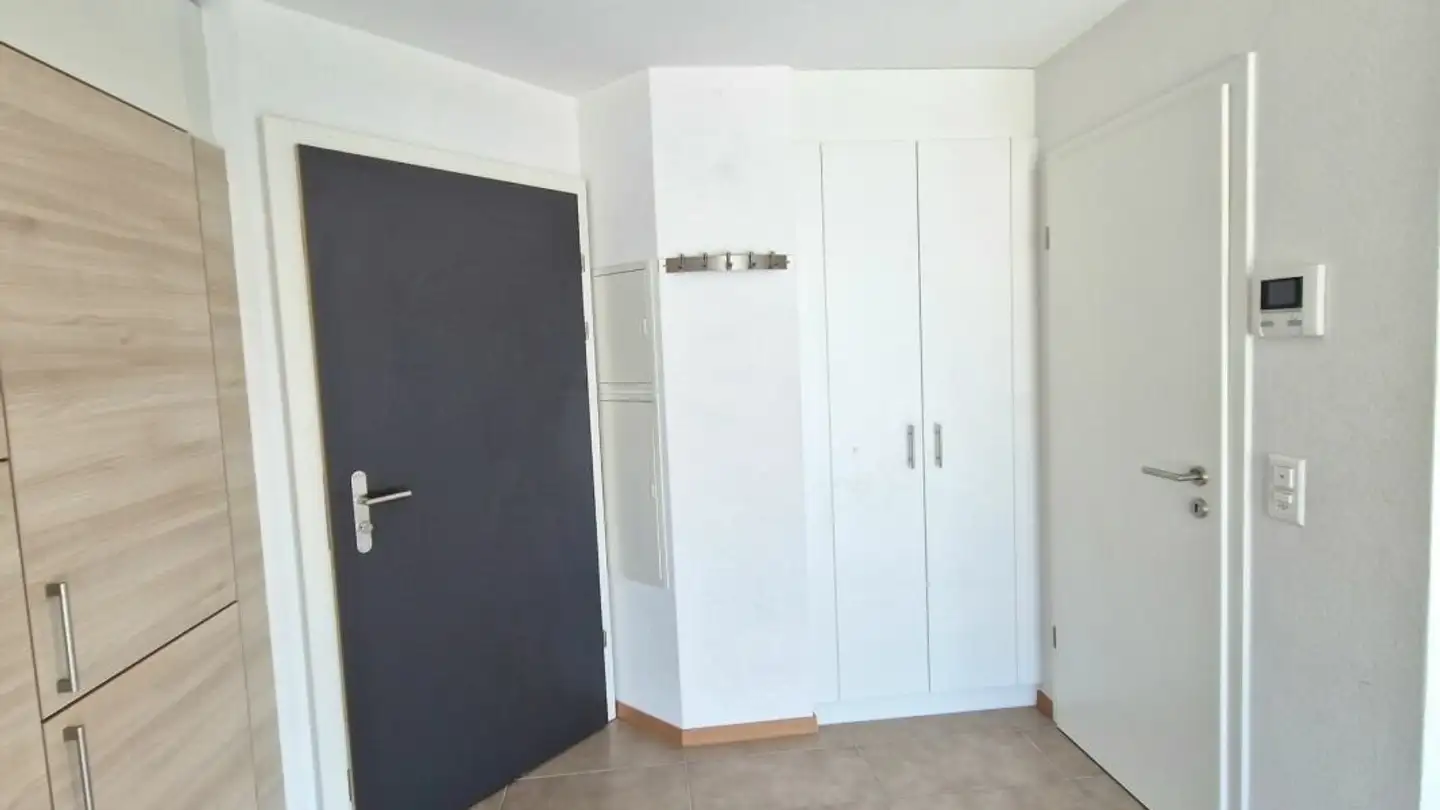 Apartment for rent - Avenue Du Simplon 26d, 1870 Monthey - Photo 2