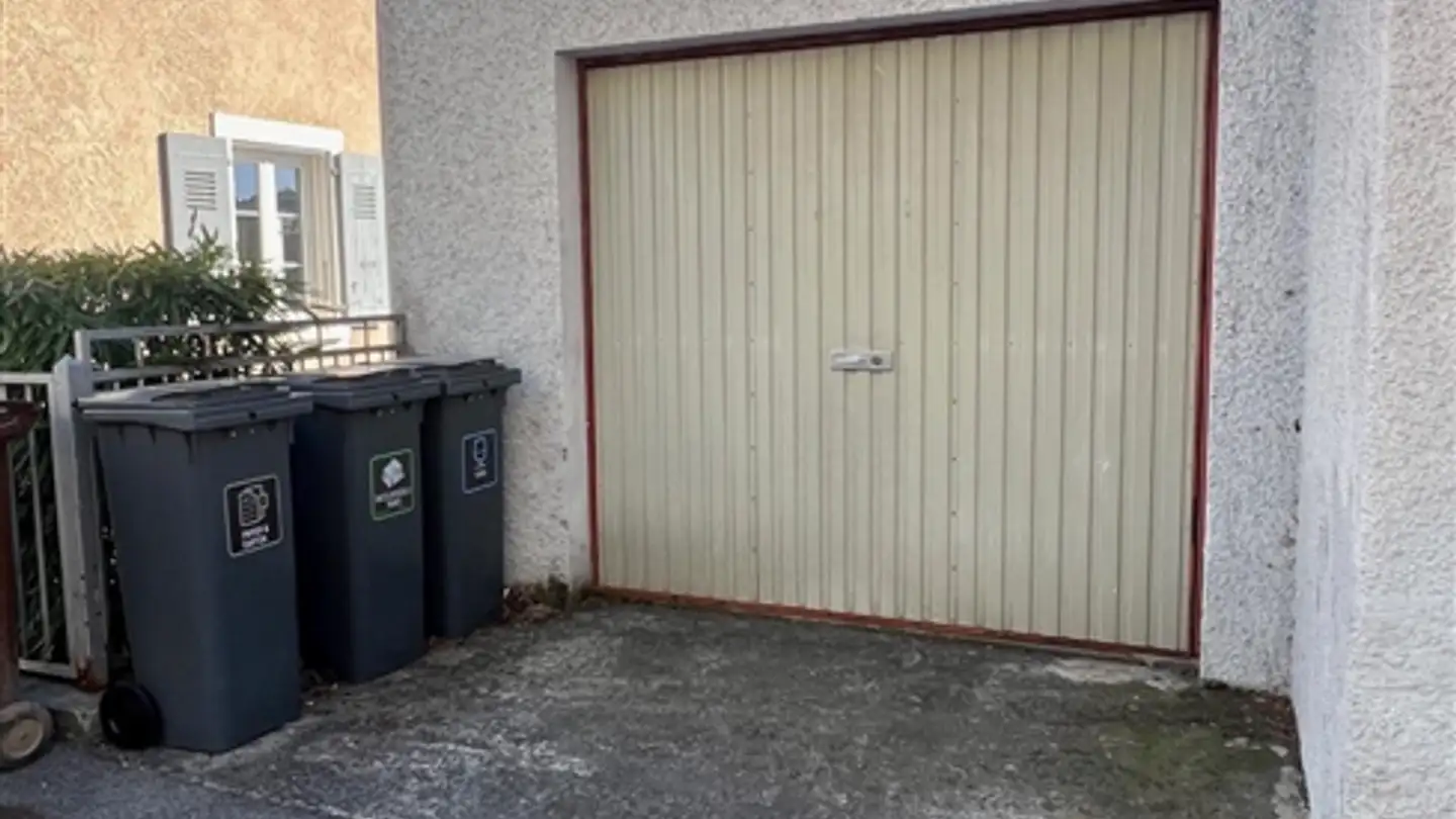 Outdoor parking space for rent - Rue Du Petit-Valentin 2, 1004 Lausanne