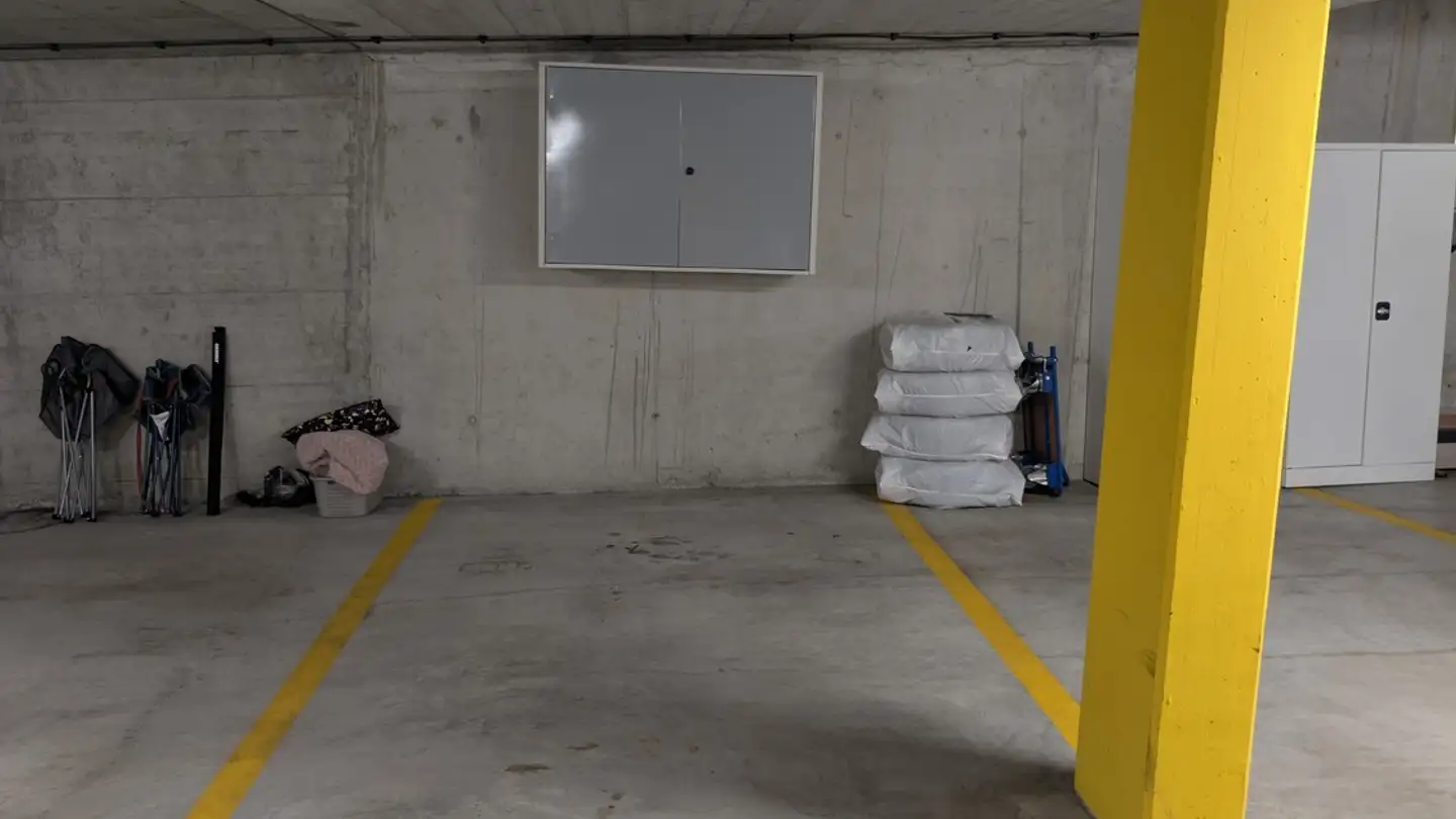 Garage singolo in affitto - Erlenweg 5, 8154 Oberglatt ZH