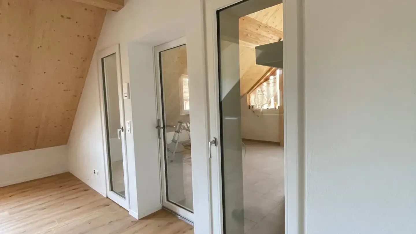 Dachgeschosswohnung mieten - Hauptstrasse 42, 8225 Siblingen - Foto 4