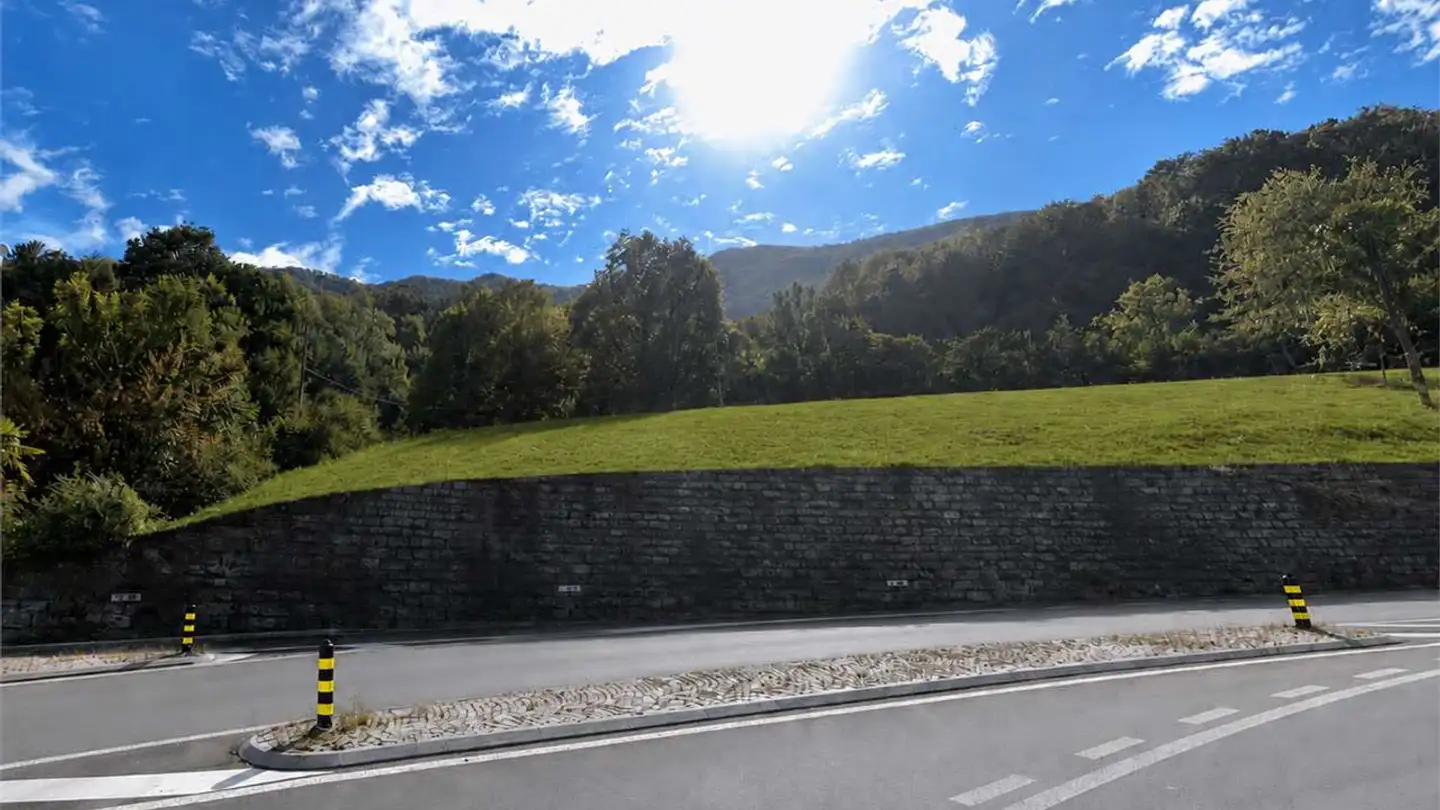 Constructible plot for sale - 6593 Cadenazzo