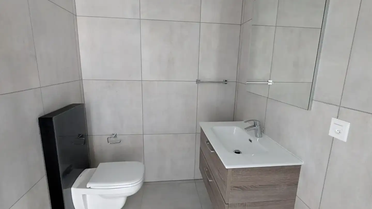 Apartment for rent - Via Delle Scuole 3b, 6900 Paradiso - Photo 3