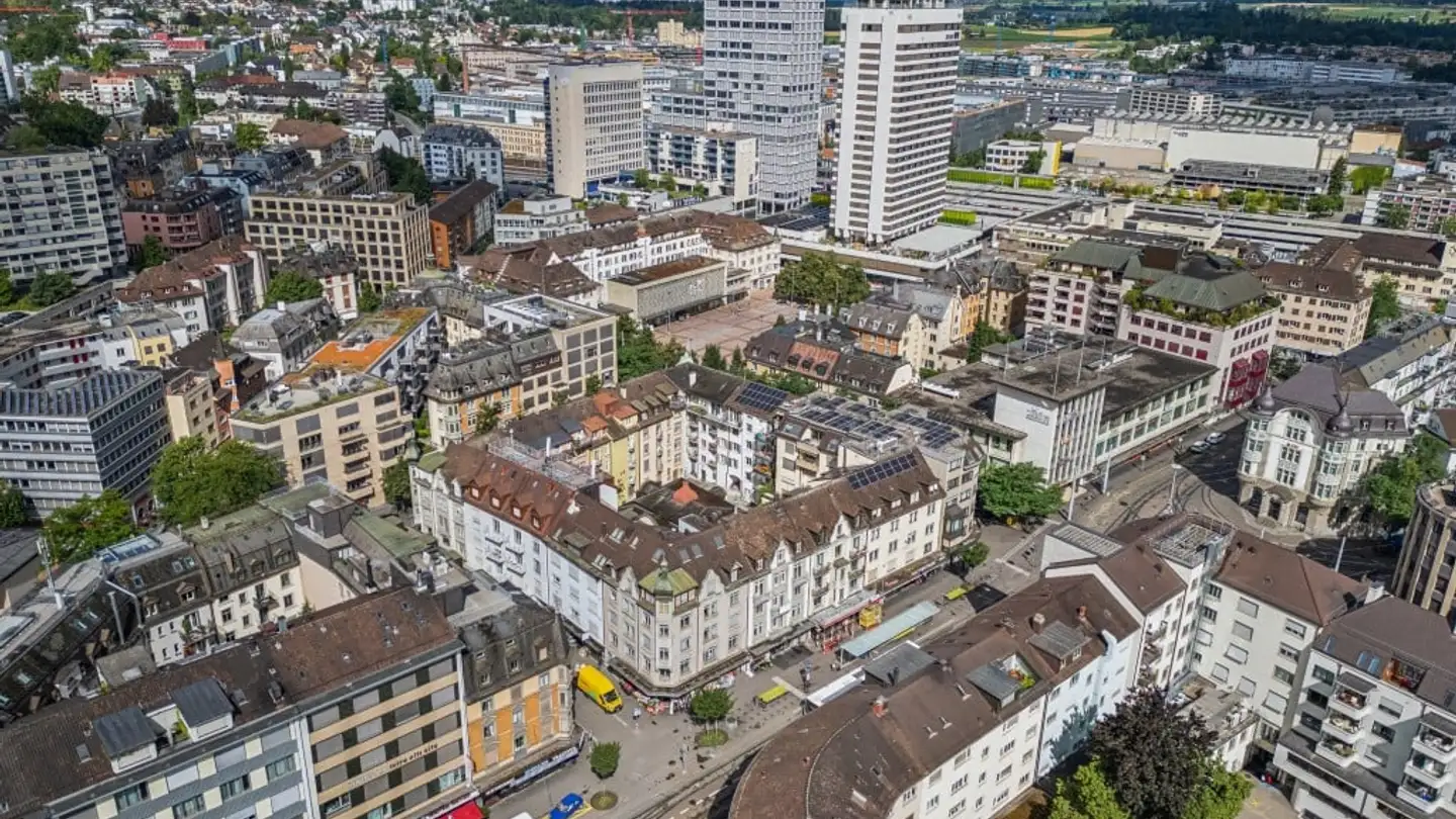 Place de parking extérieure à louer - Schaffhauserstrasse 351, 8050 Zürich