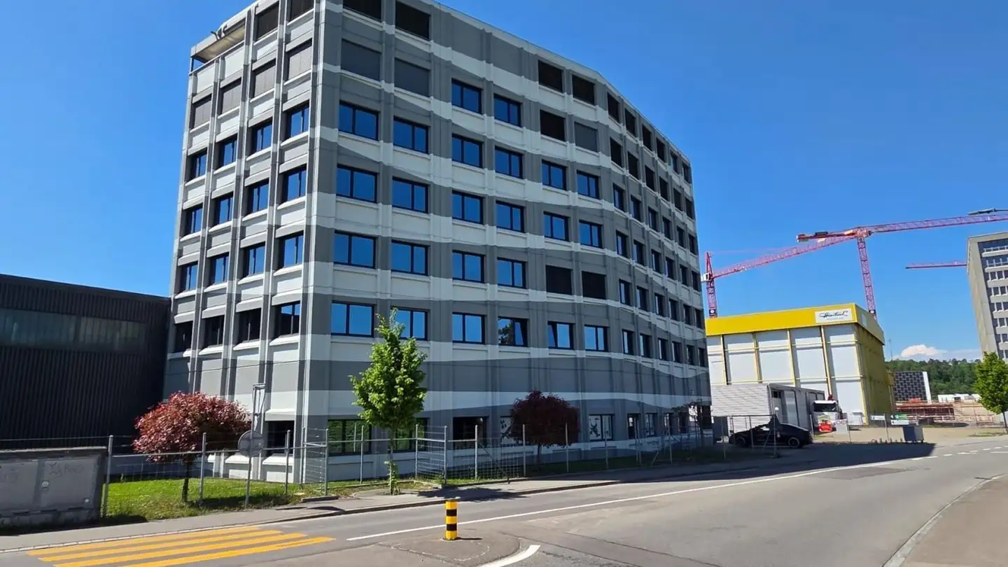 Bürofläche mieten - Industriestrasse 5, 5242 Lupfig